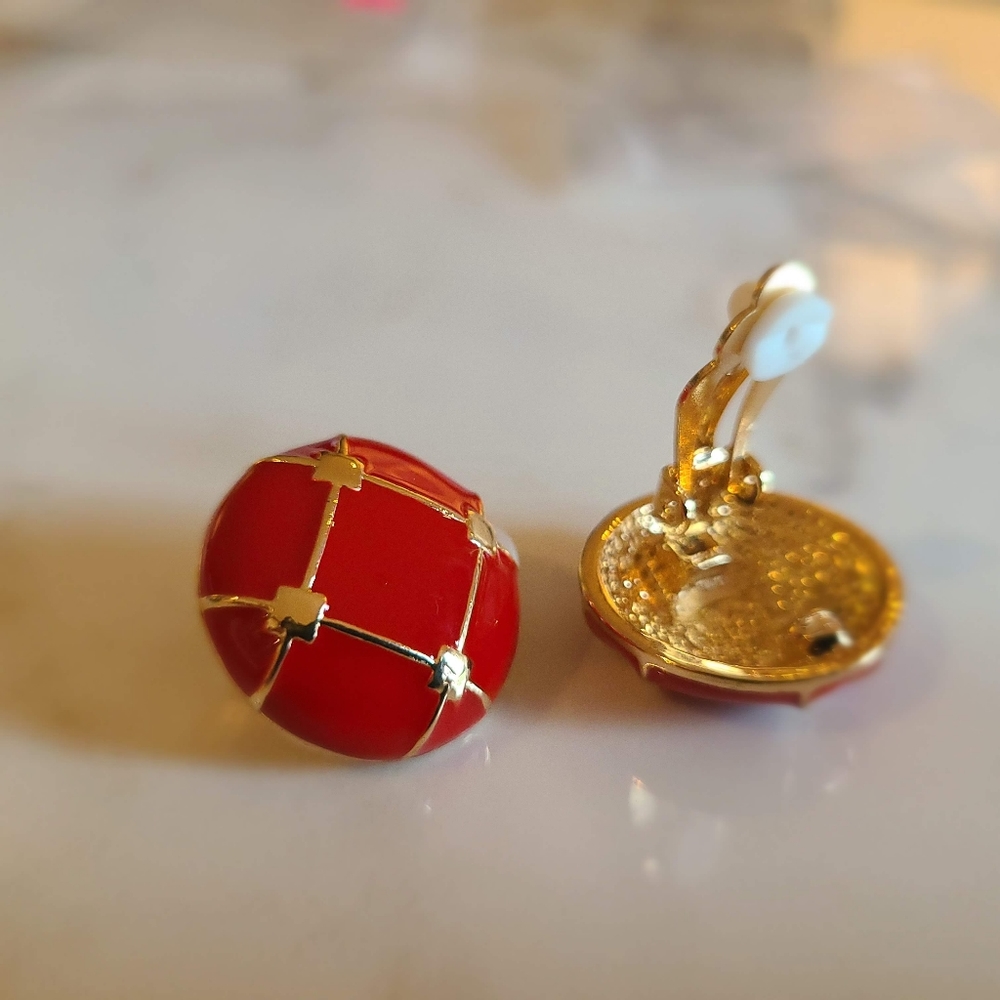 Quilted red and gold tone button earrings